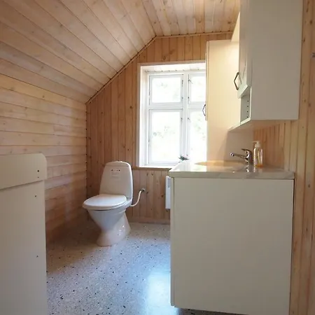 Holiday Ristingevej F- 3754 Semesterbostad *